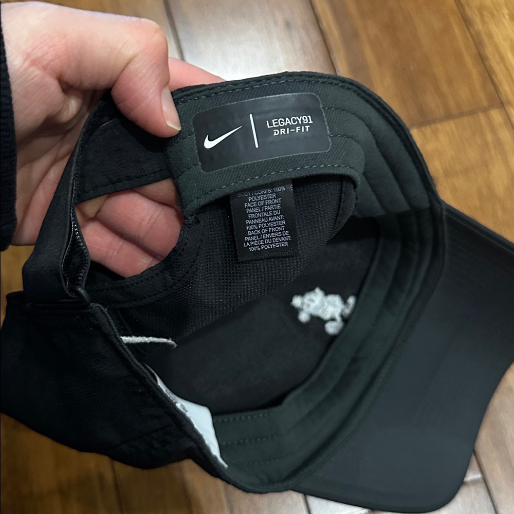 Nike Dri-Fit x Disney black Hat like new - Picture 3 of 3
